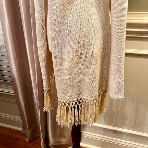 EUC Lilly Pulitzer Tatum Fringe Cardigan Sweater Ivory Gold Metallic Size SMALL - Picture 7 of 9